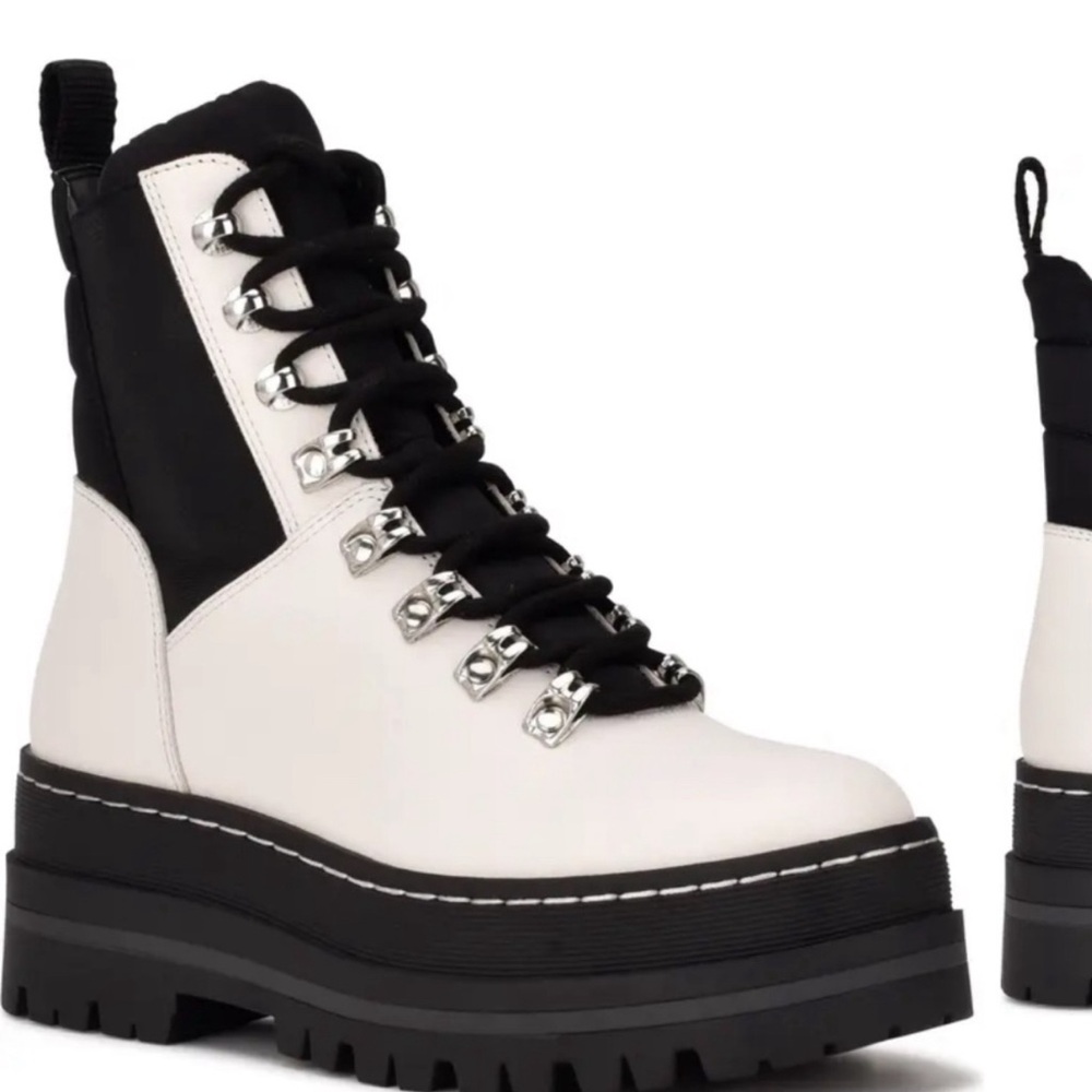Marc Fisher LTD Lace up Lug sole combat boots white & black size 6 brand new